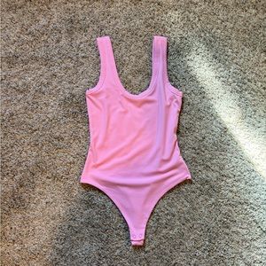 NUUDS BUBBLEGUM SCOOP BODYSUIT